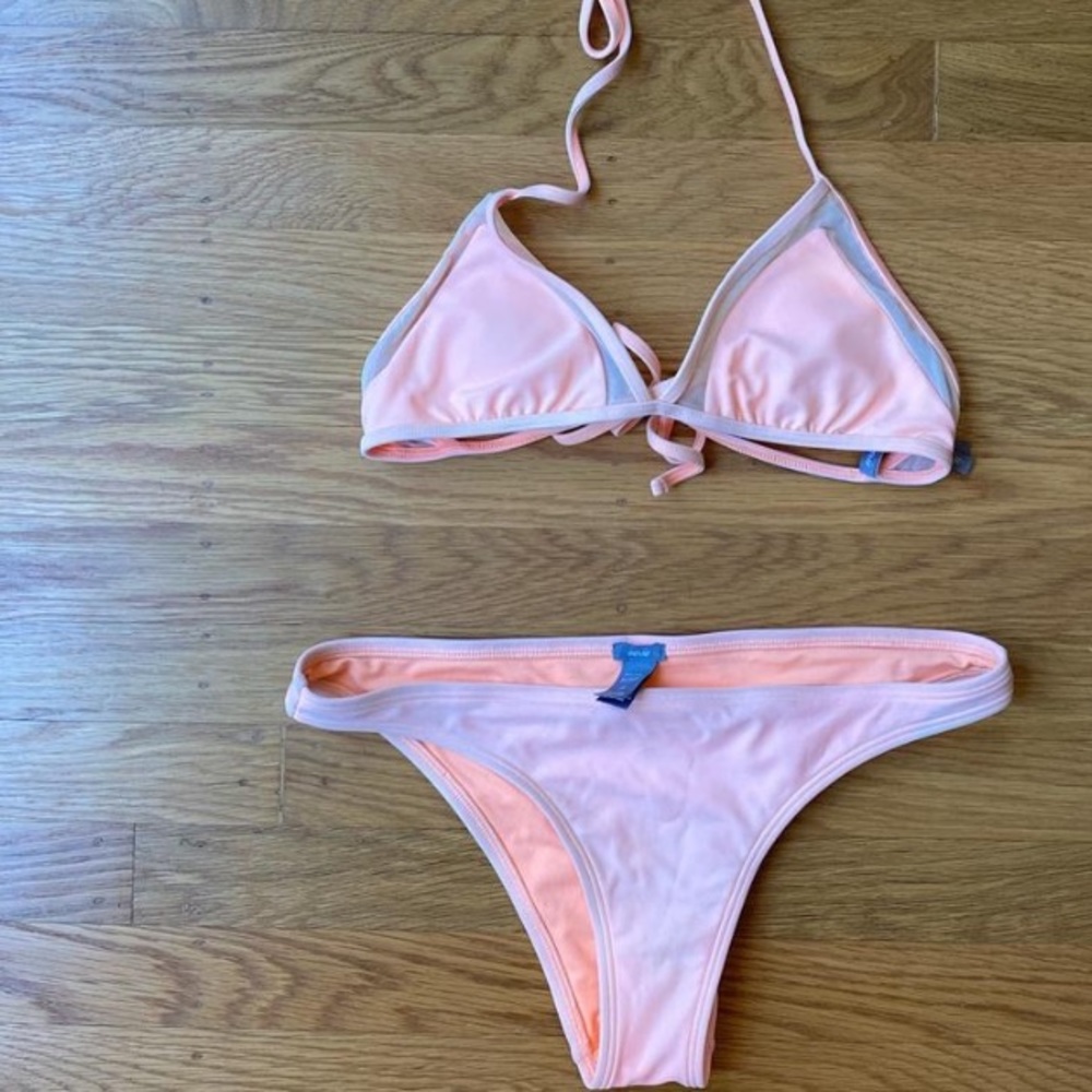 Coral aerie bikini!